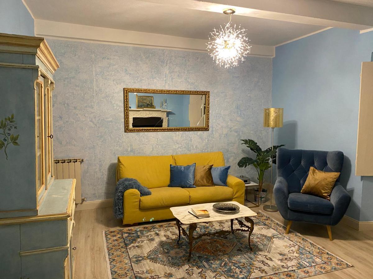Apartment Italian Charm Гифа Екстериор снимка